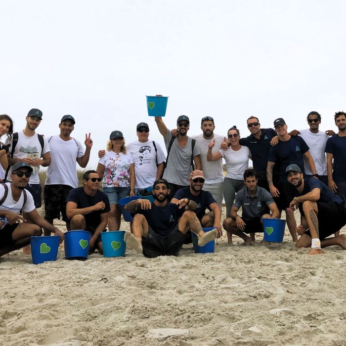 El día 21 de septiembre de 2019 nos unimos a los trabajadores de Smart Charter en Ibiza para limpiar la isla de Espalmador, ¡gracias por tan bonito día!